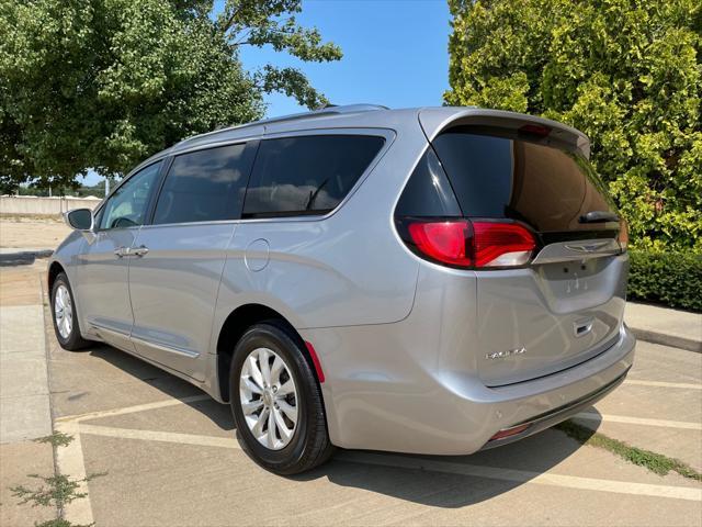 2019 chrysler pacifica touring l