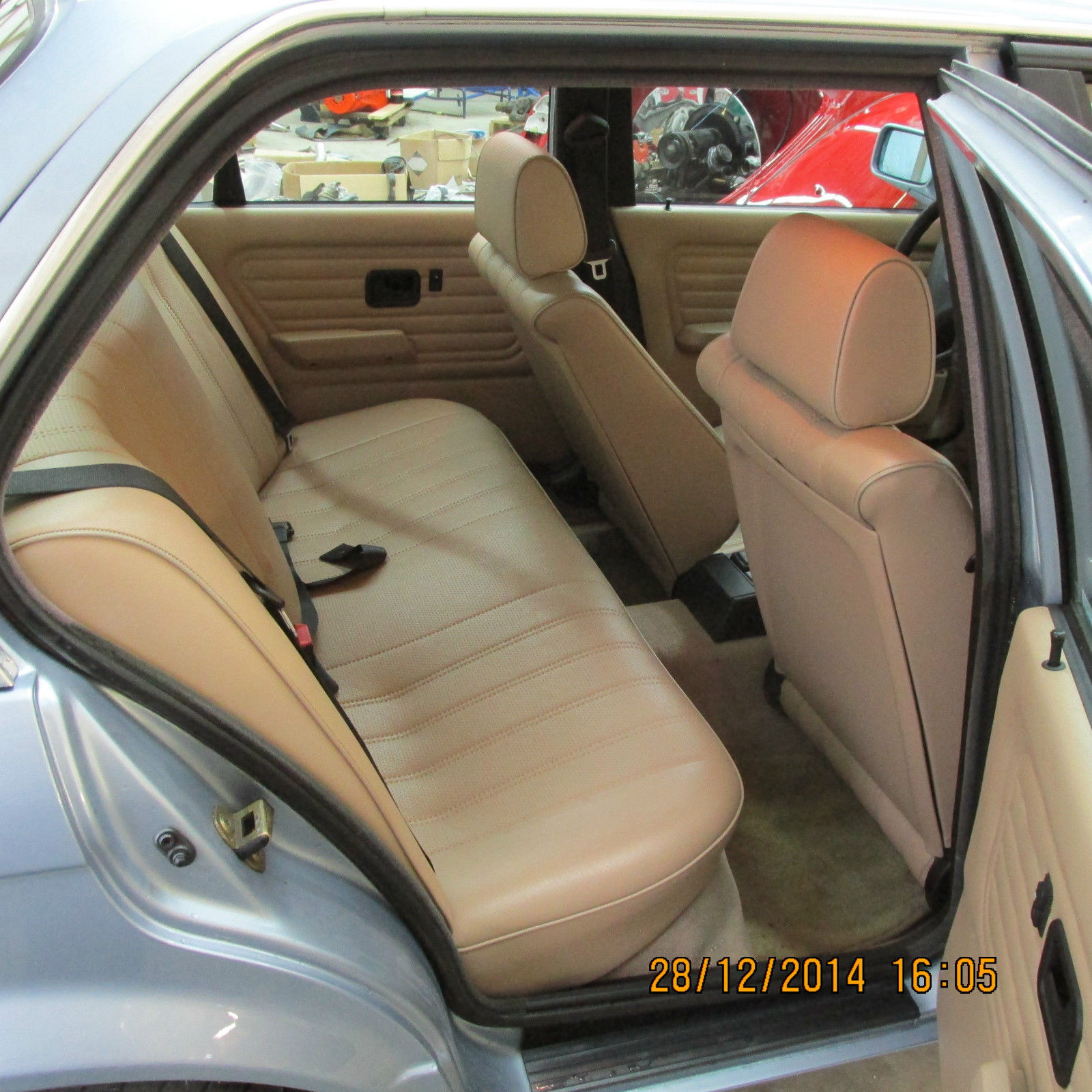 1990 bmw 325i base sedan 4-door 2.5l