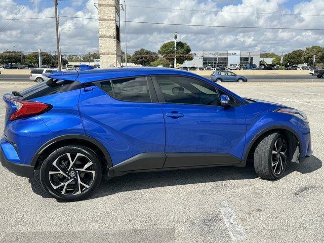 2021 toyota c-hr xle
