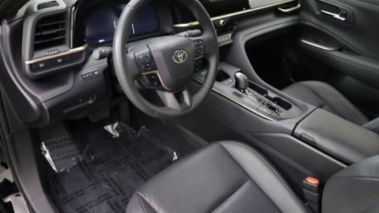 2023 toyota crown platinum