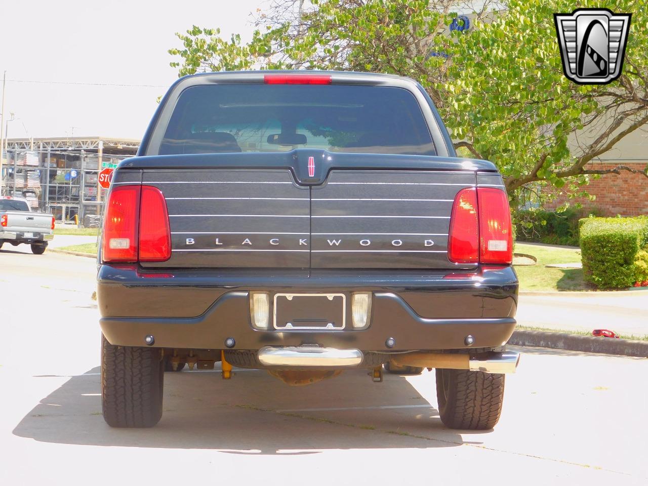 2002 lincoln blackwood pickup