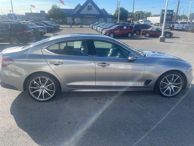 2022 genesis g70 2.0t