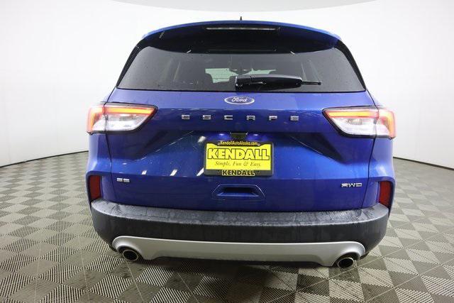 2022 ford escape se