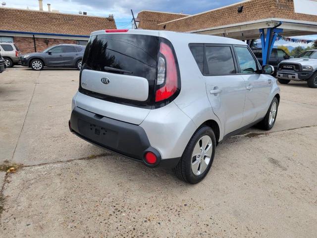 2016 kia soul base
