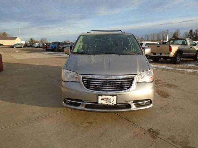 2015 chrysler town & country t mulliner