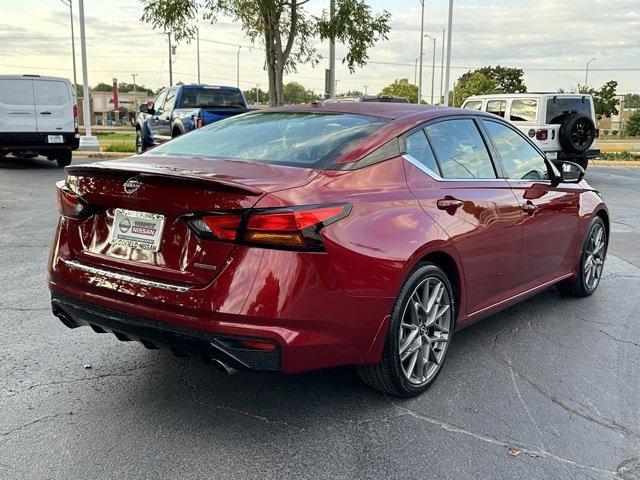 2023 nissan altima 2.0 sr