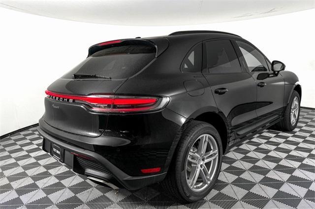 2024 porsche macan base