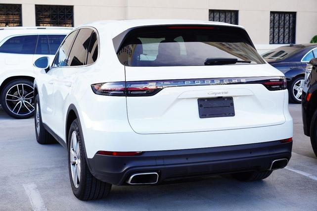 2022 porsche cayenne platinum edition