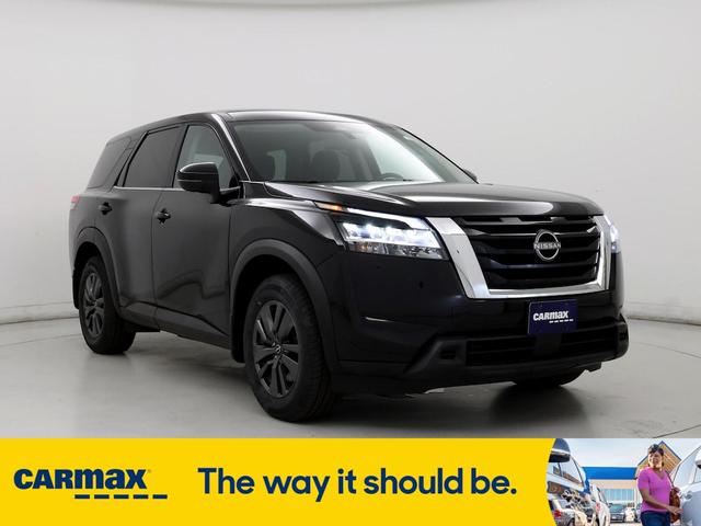 2022 nissan pathfinder s