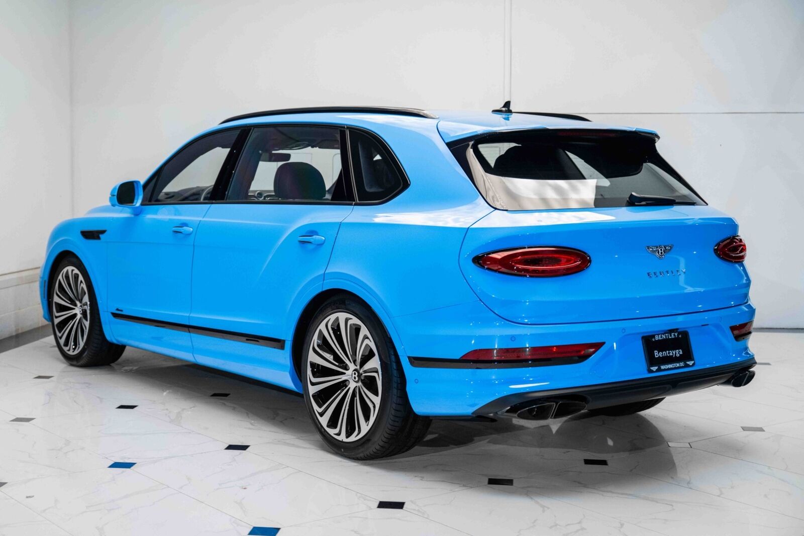 2024 bentley bentayga ewb azure v8
