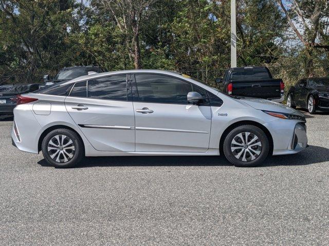 2020 toyota prius prime xle