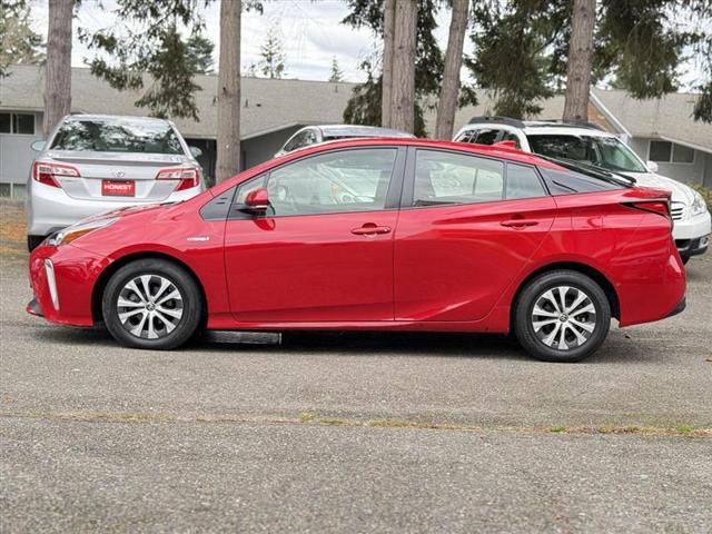 2022 toyota prius xle