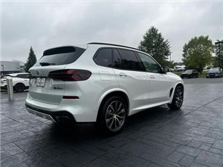 2025 BMW X5 m60i