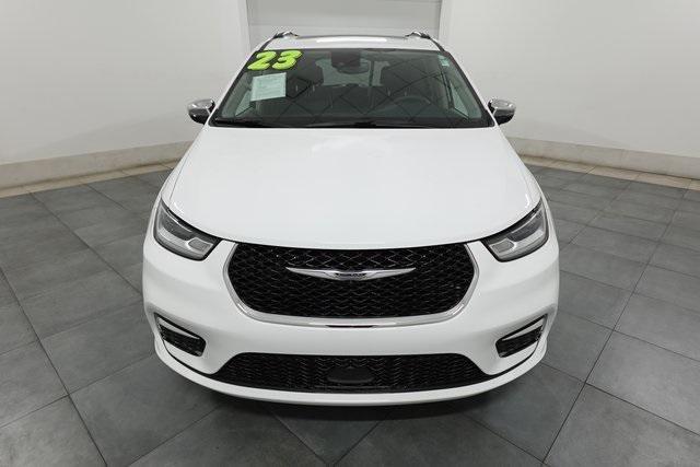 2023 chrysler pacifica limited