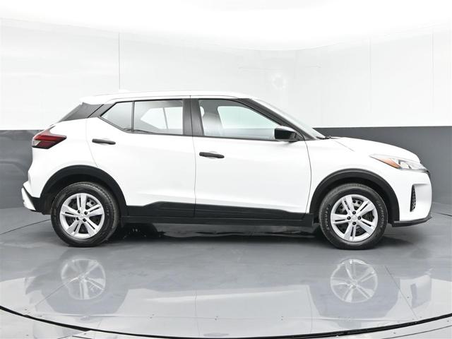 2021 nissan kicks s