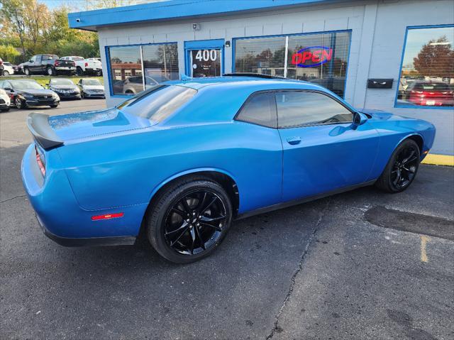 2018 dodge challenger sxt