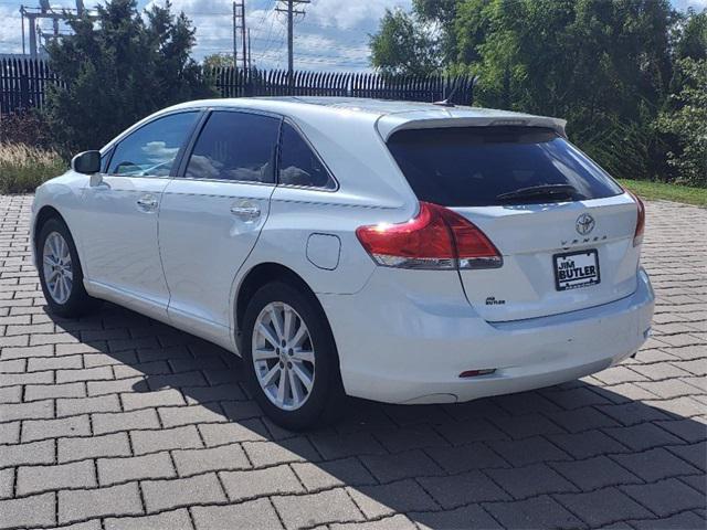 2010 toyota venza base