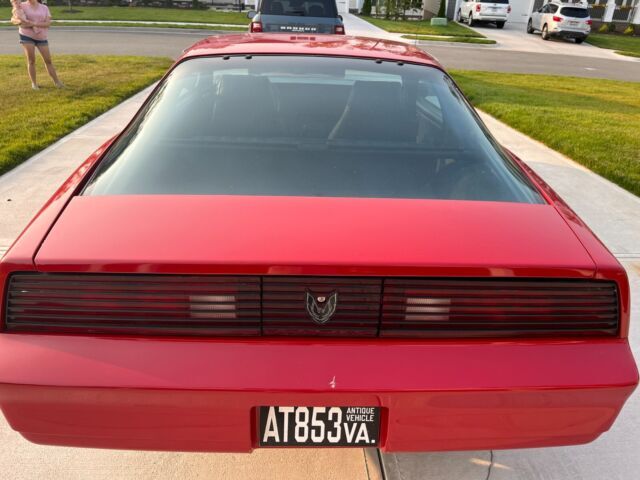 1982 pontiac firebird base coupe 4 cylinder automatic