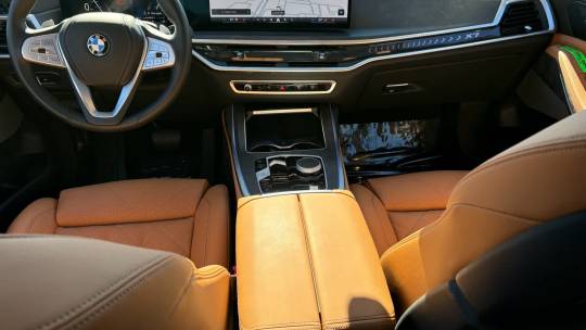 2024 BMW X7