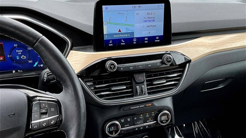 2021 ford escape hybrid titanium
