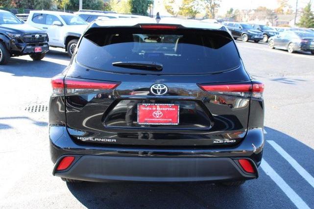 2023 toyota highlander xle