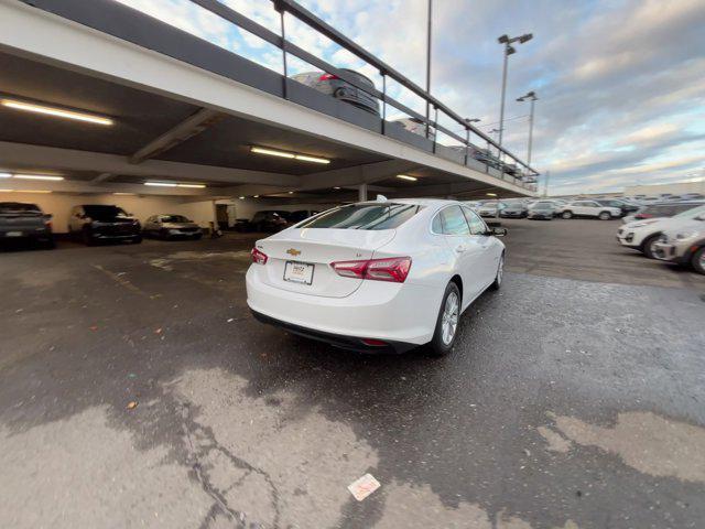 2022 chevrolet malibu fwd lt