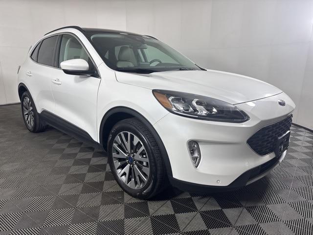 2022 ford escape titanium