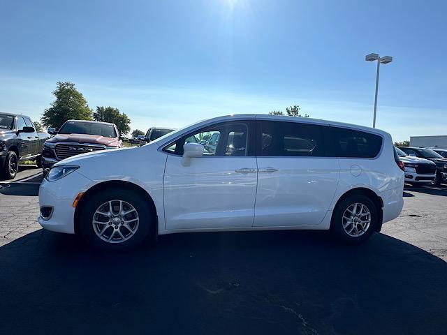 2020 chrysler pacifica touring