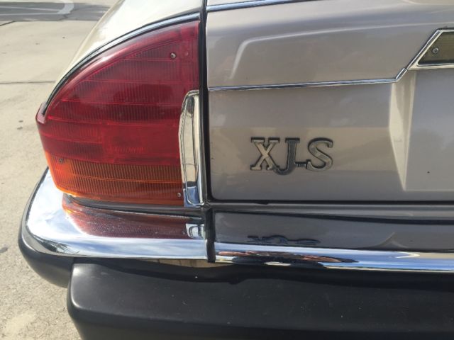 1988 jaguar xjs convertible