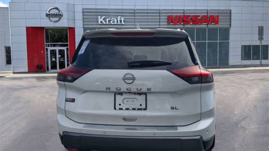 2024 Nissan Rogue sl