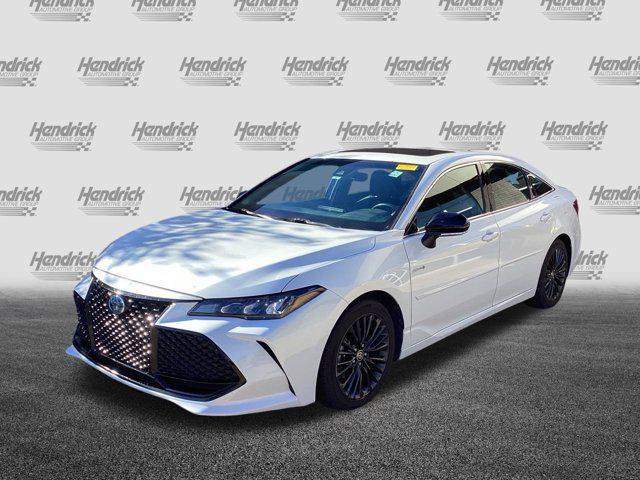 2021 toyota avalon hybrid xse