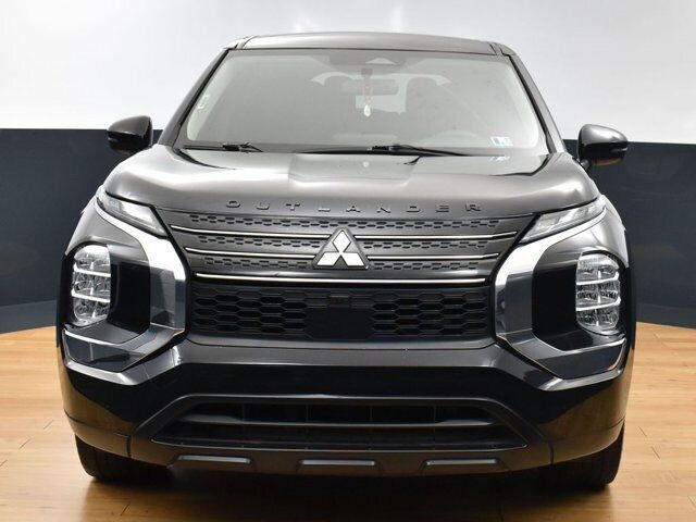 2022 mitsubishi outlander es