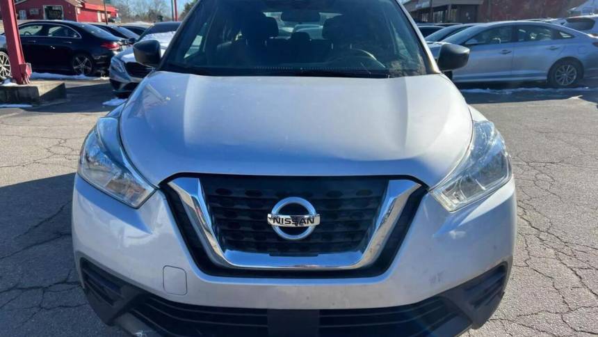 2020 nissan kicks s