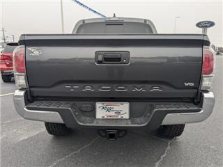 2022 Toyota Tacoma sr v6