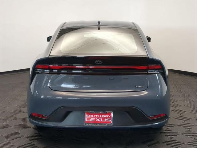2023 toyota prius le