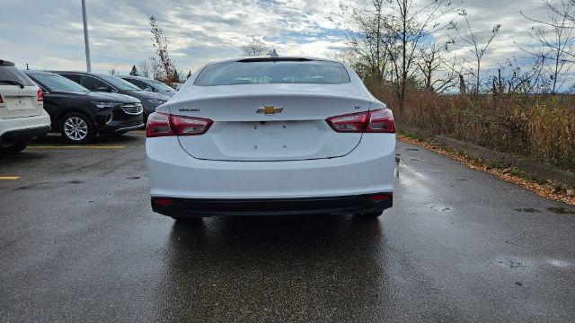 2022 chevrolet malibu fwd lt