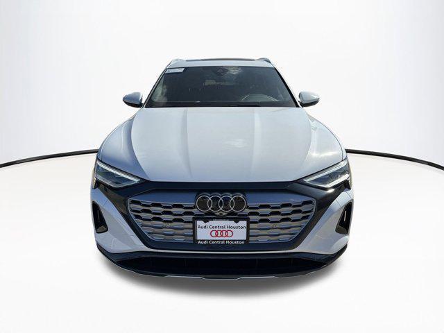 2024 audi q8 e-tron premium plus