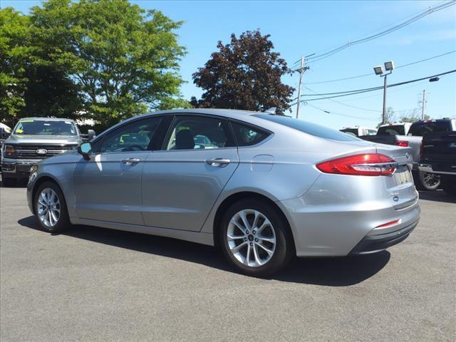 2020 ford fusion hybrid se