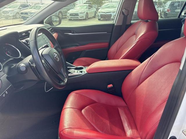 2019 toyota camry xse