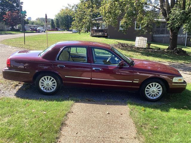 2011 mercury grand marquis ls