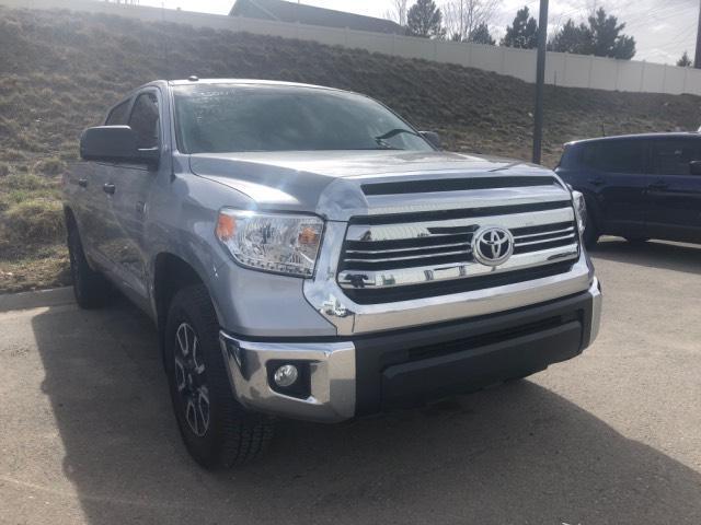 2017 toyota tundra sr5 4x4 sr5 4dr crewmax cab pickup sb (5.7l v8 ffv for sale in bar nunn, wyoming
