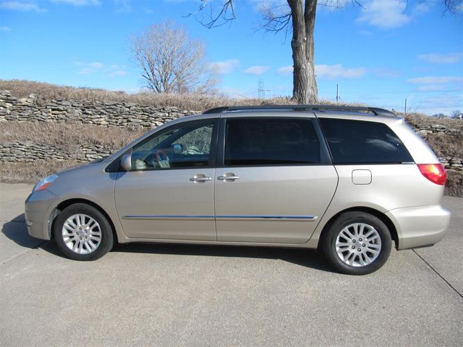 2008 toyota sienna in omaha, nebraska