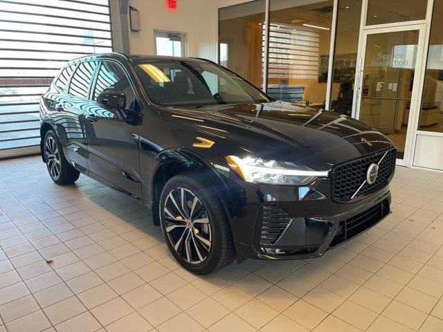 2024 volvo xc60 b5 plus dark theme