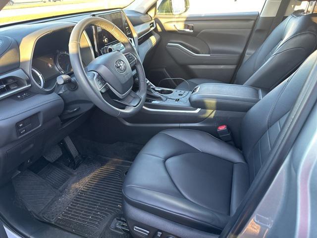 2024 toyota highlander hybrid xle