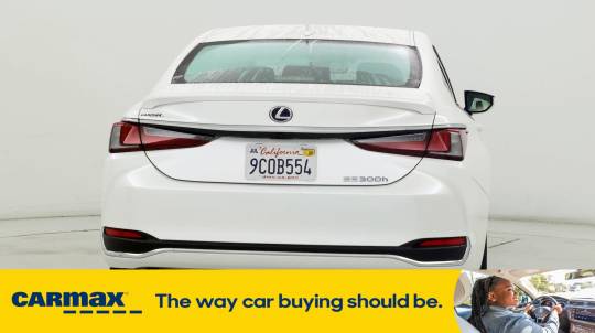 2022 Lexus ES