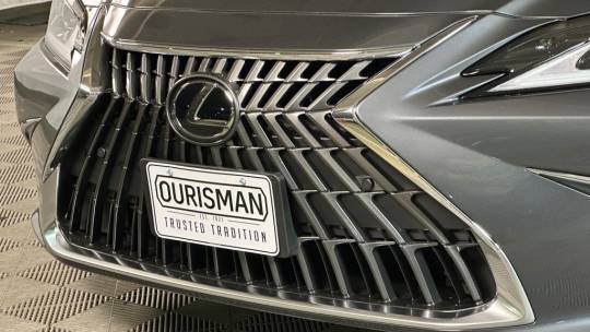 2025 Lexus se