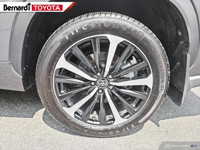 2022 toyota highlander xse