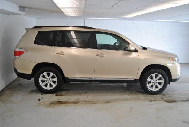 2012 toyota highlander base awd base 4dr suv for sale in saco, maine
