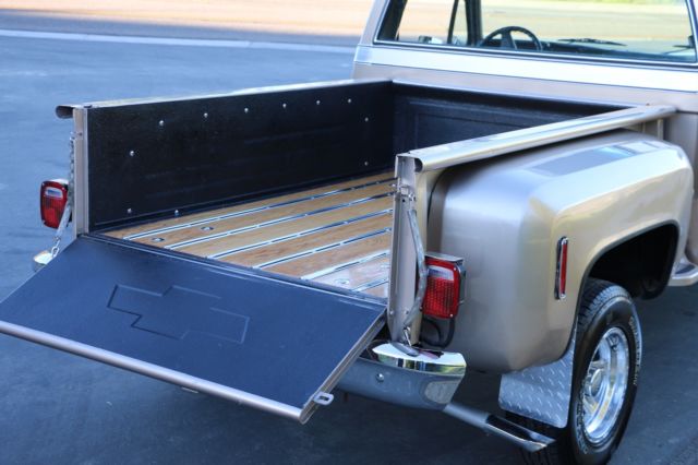 1977 chevy silverado stepside 4 x 4