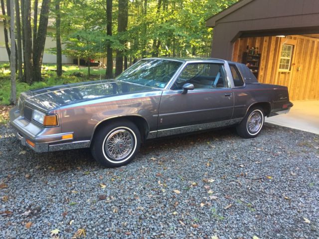 1987 oldsmobile cutlass supreme brougham v-8